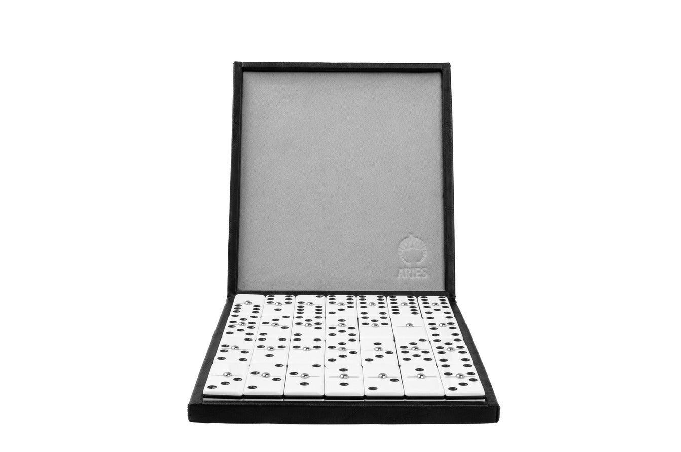 Domino S